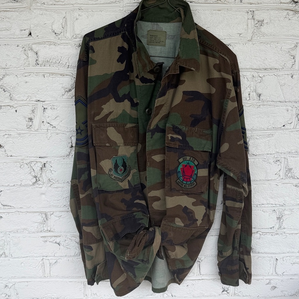 Men's Camouflage Military-Style Jacket - Green Camo